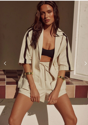 DAPHNE TOP - SAND/BLACK