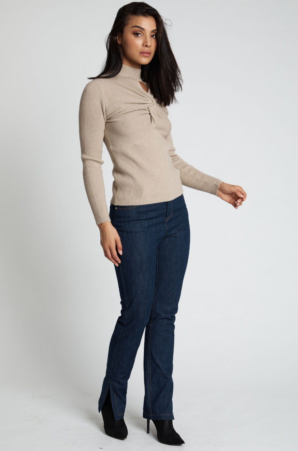 BEIGE SWEETHEART KNIT