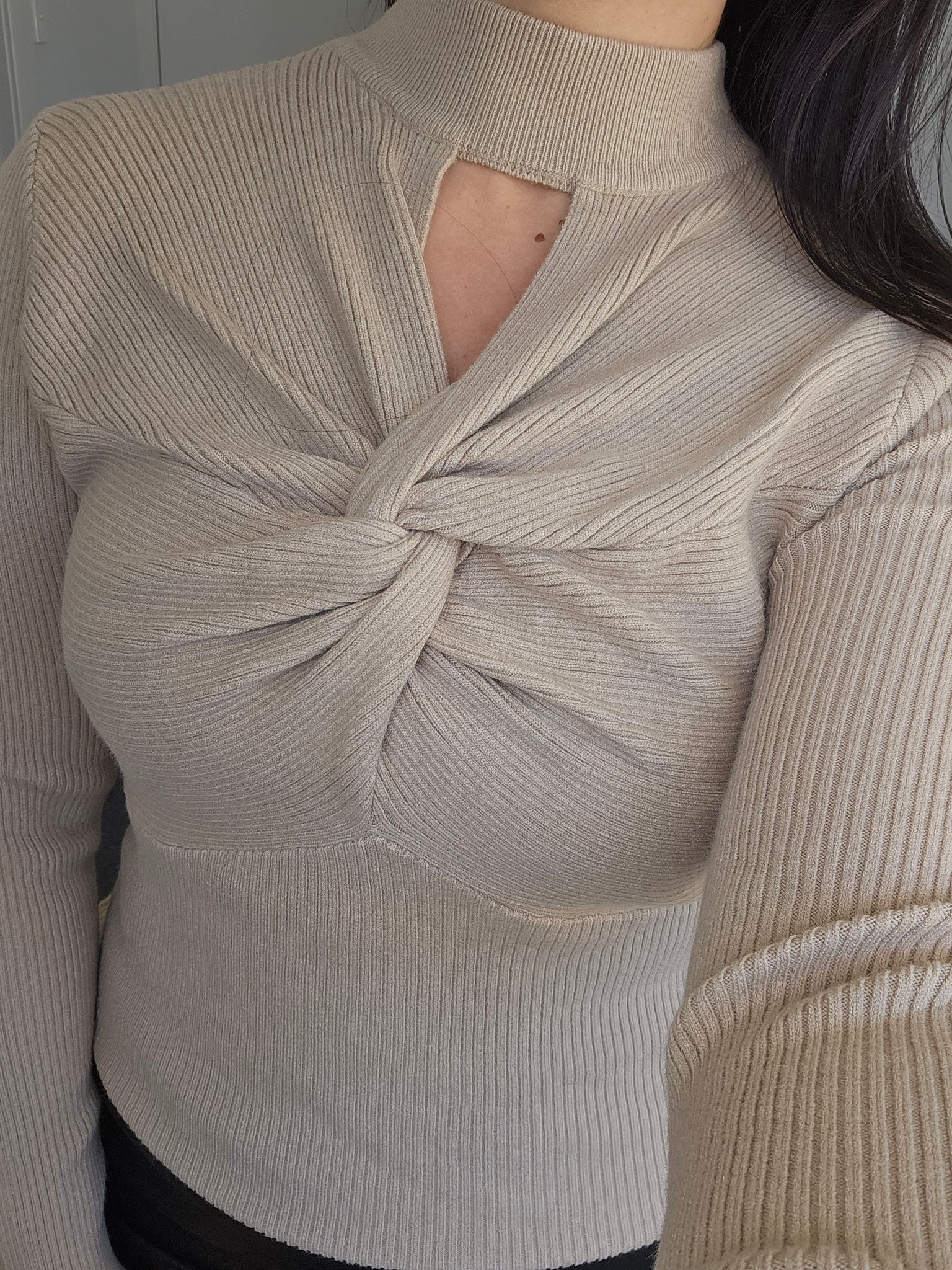 BEIGE SWEETHEART KNIT