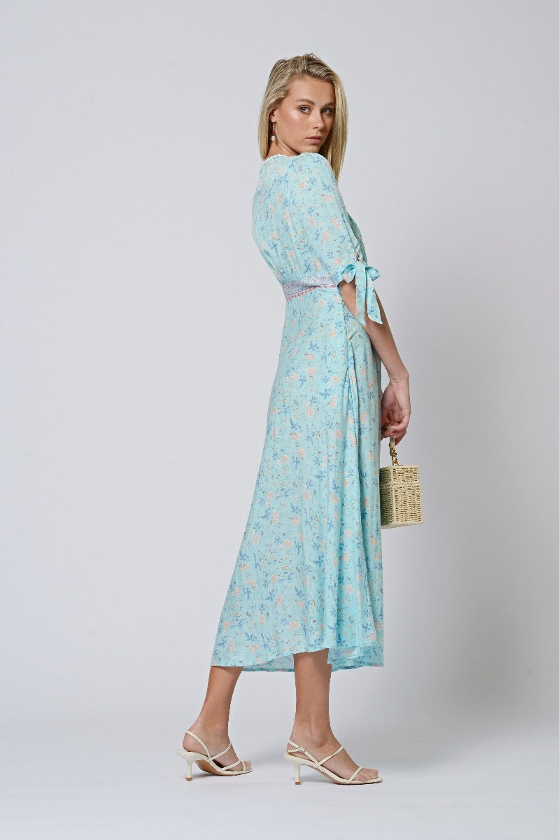 VOGUE DRESS - ICE BLUE